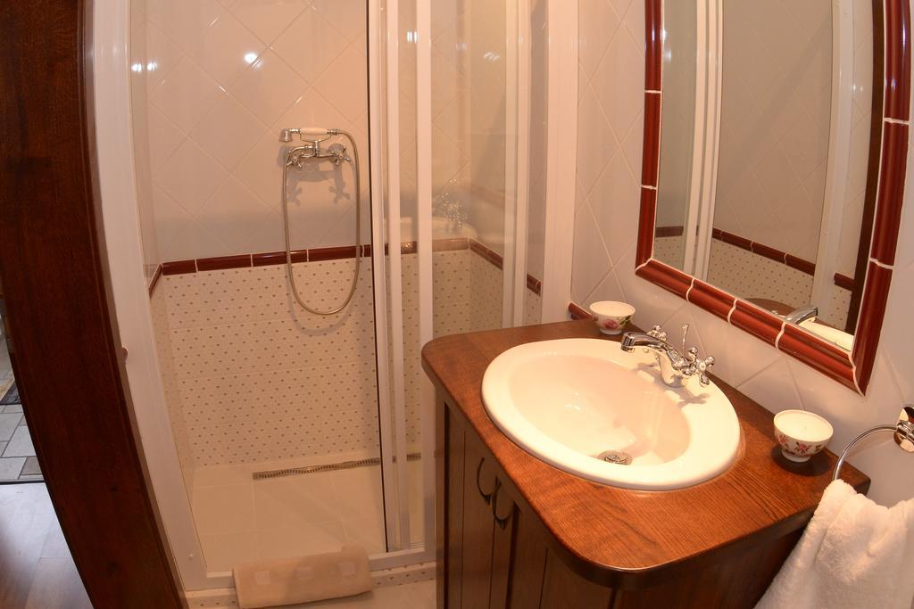 Levendula Porta Es Pajtaszinhaz Hotel Orfű Стая снимка